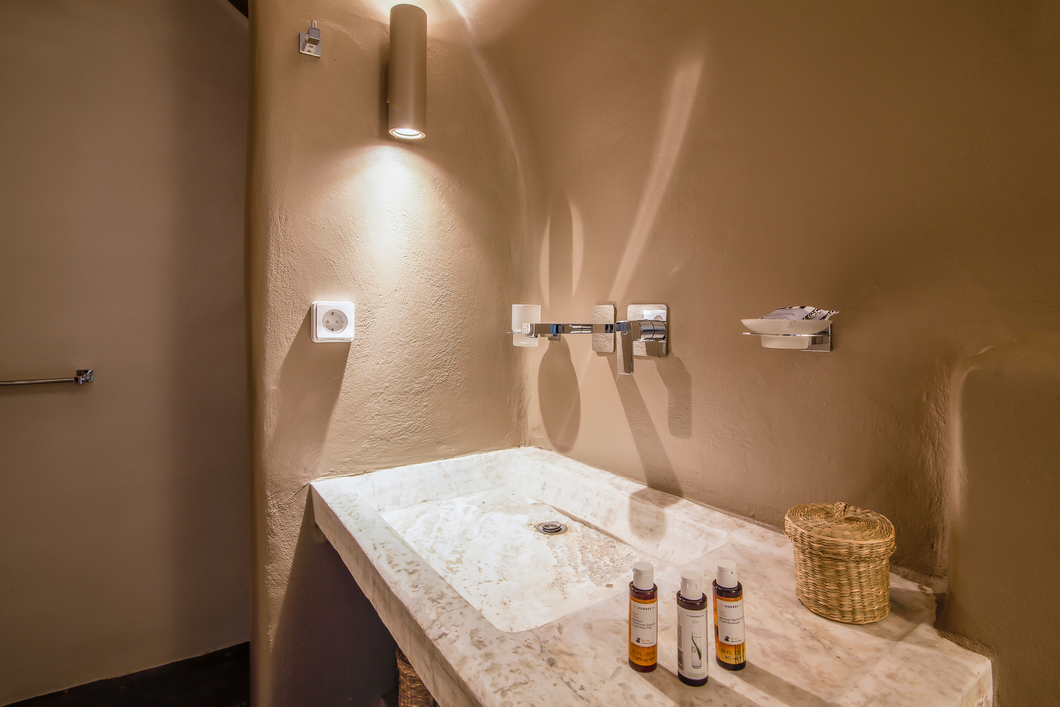 Aeolis Tinos Suites