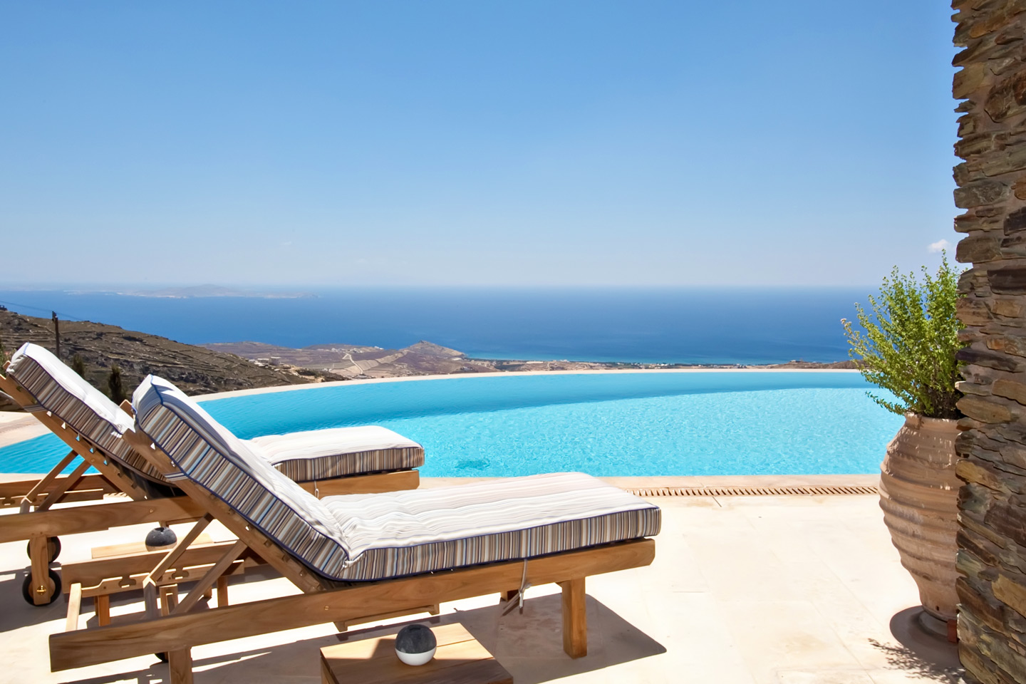 Aeolis Tinos Suites