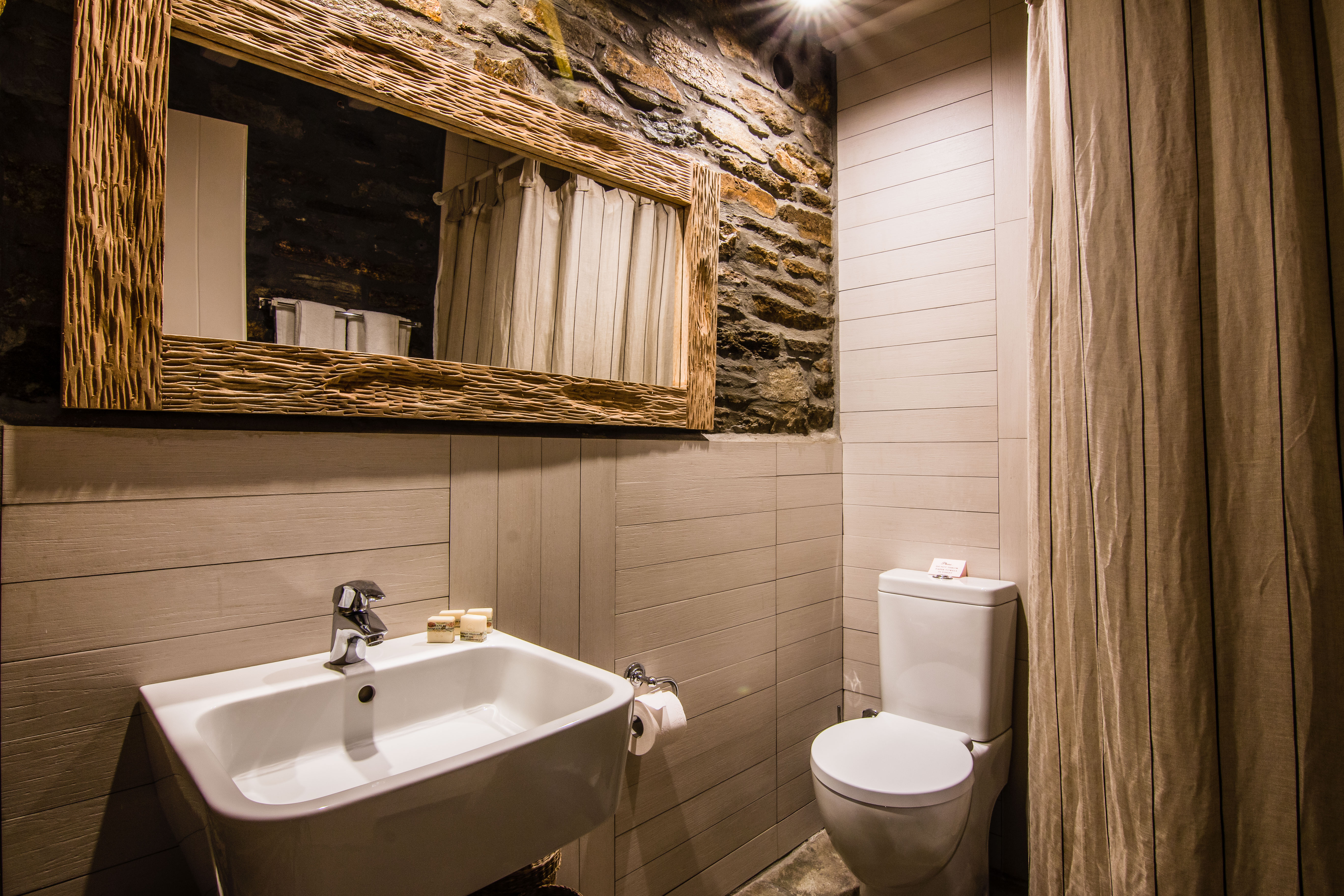 Aeolis Tinos Suites