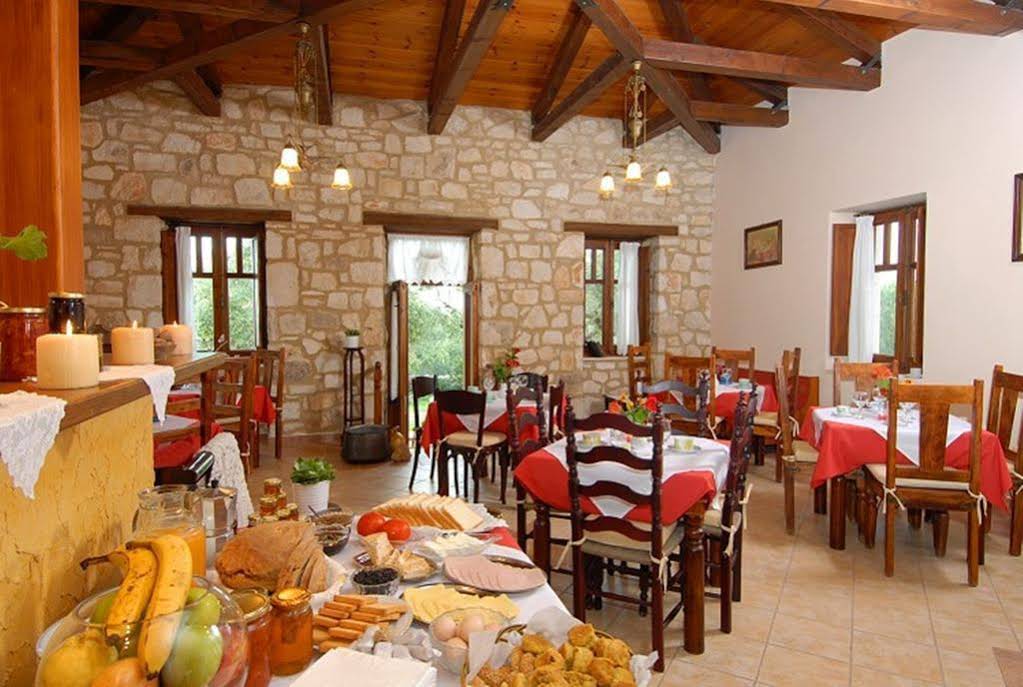 Anatoli Labreon Guesthouse - Apartments