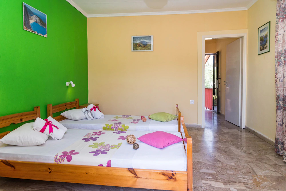Roussa's Apartments