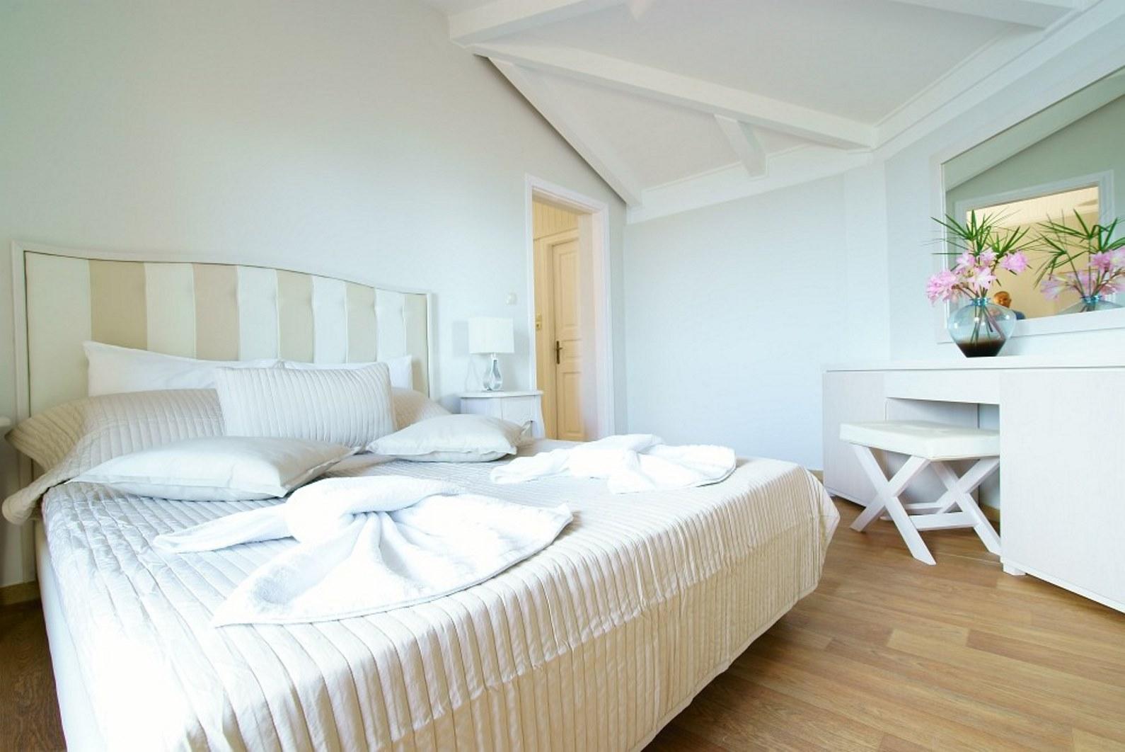 Cameo Beach Resort