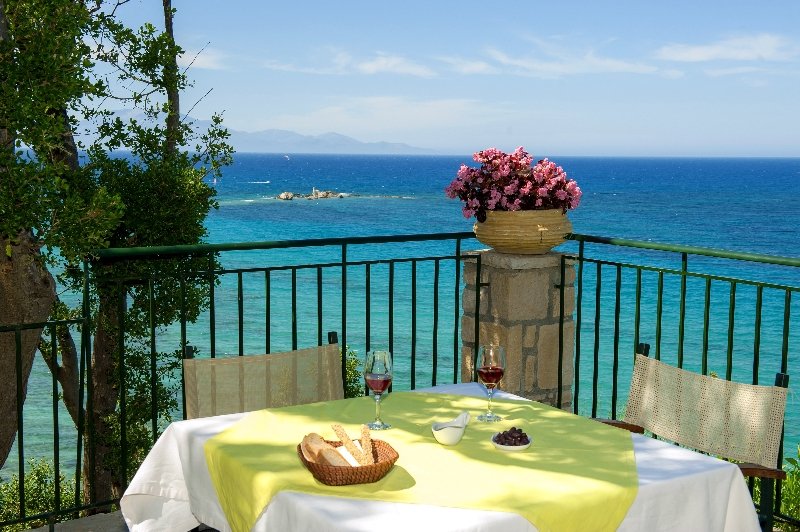 Erietta Luxury Apartments