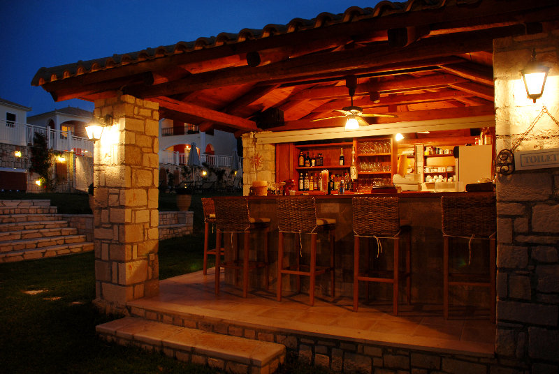 Erietta Luxury Apartments
