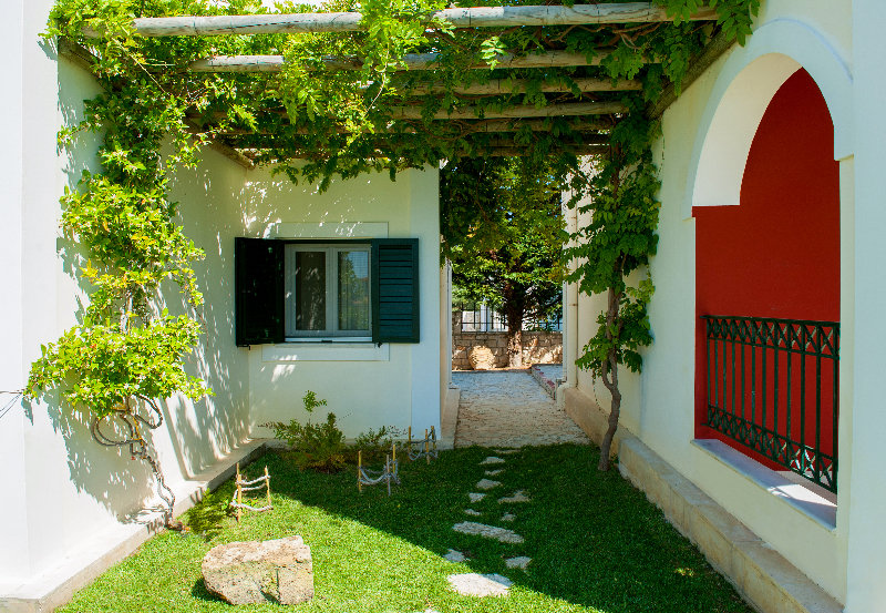 Erietta Luxury Apartments
