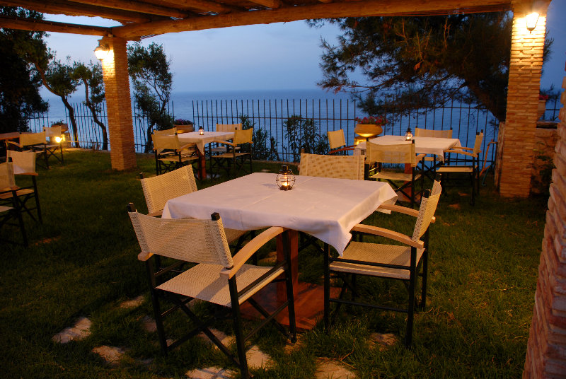 Erietta Luxury Apartments
