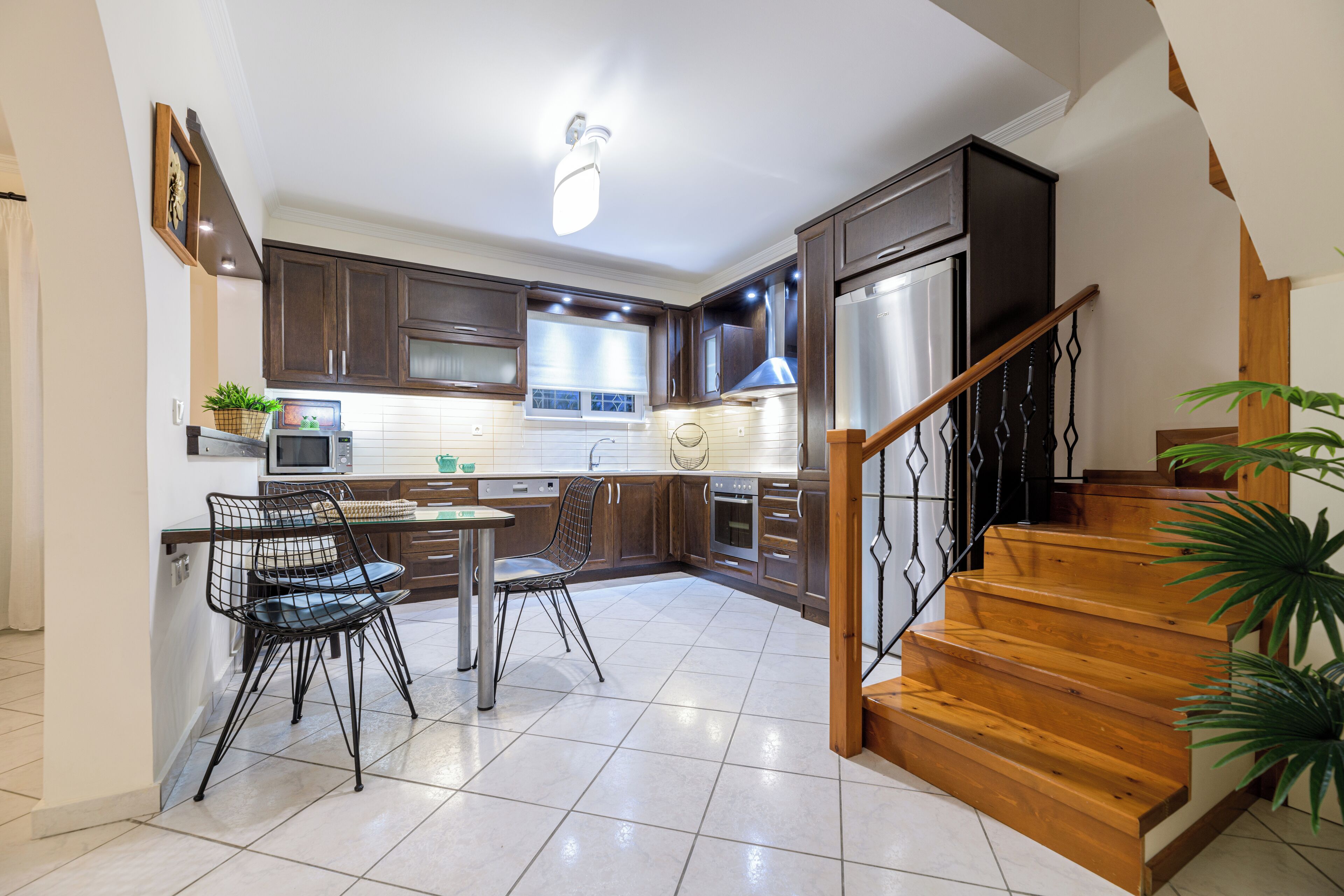 Diogenis House