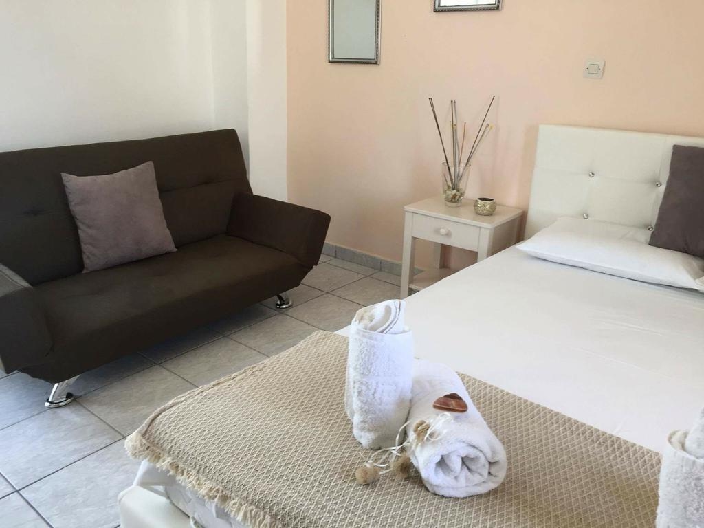 Zante Flower Studios & Apartments
