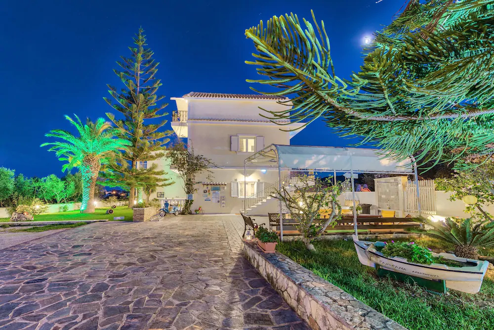 Panorama Studios & Apartments