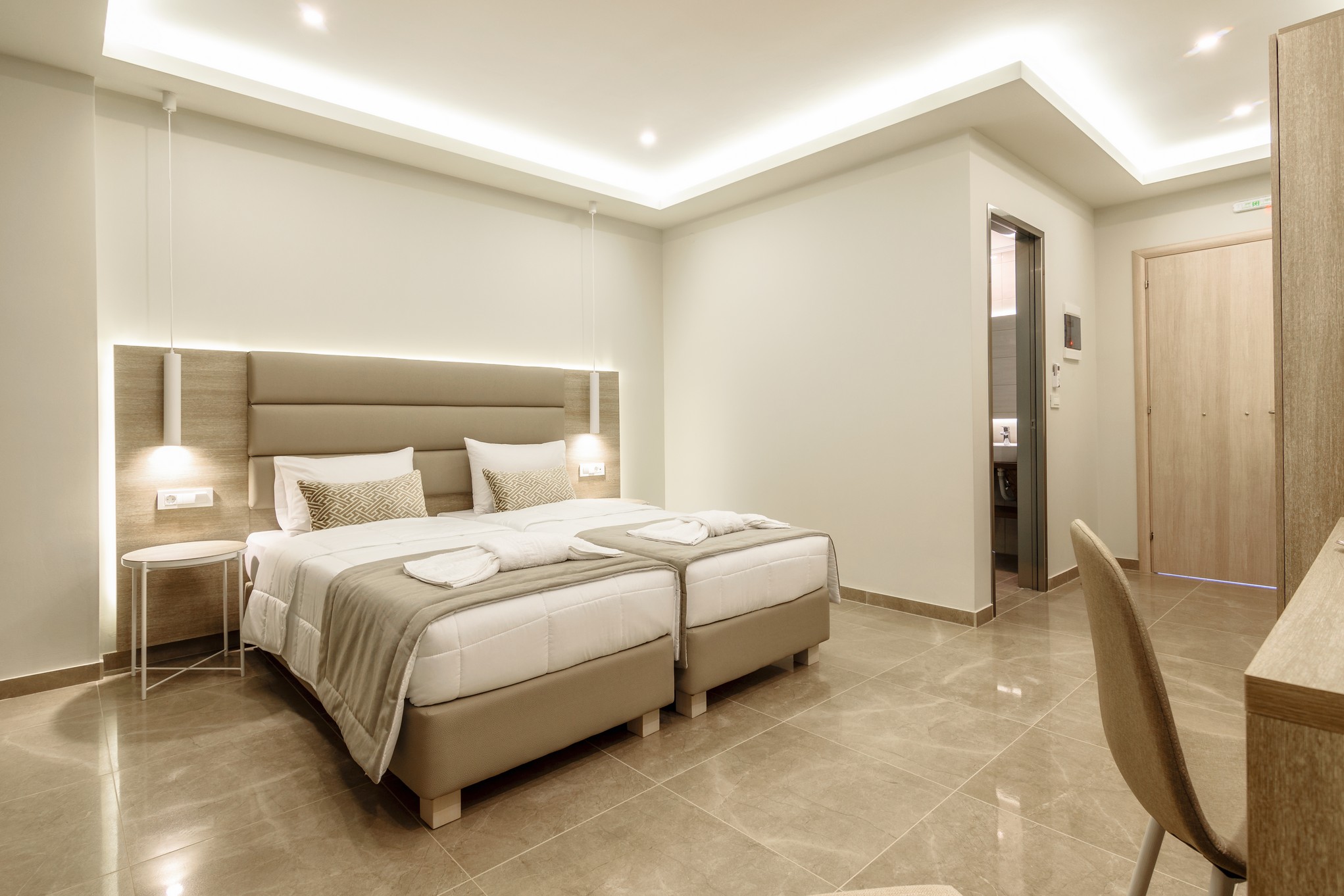 Remezzo Studios & Apartments