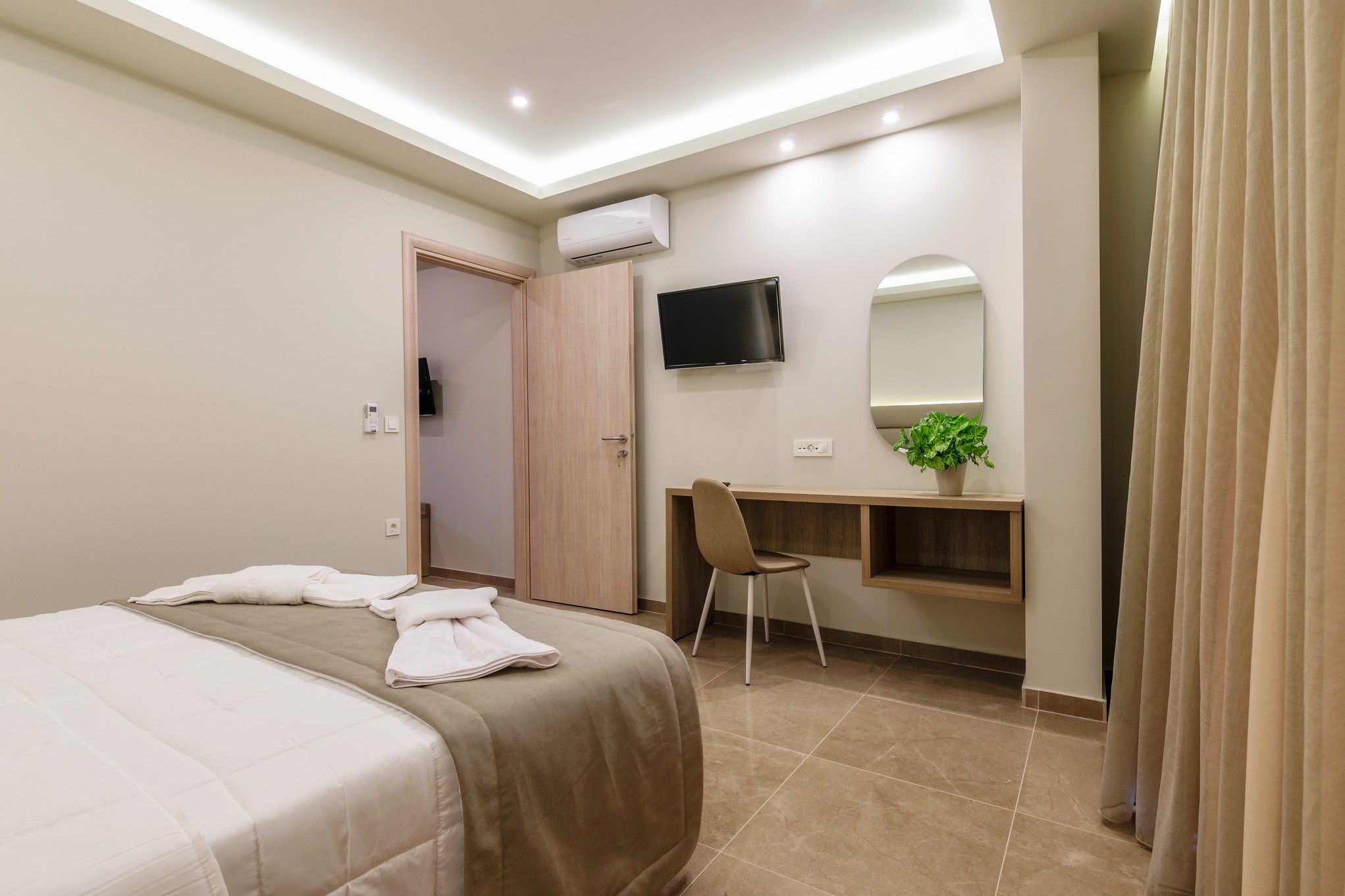 Remezzo Studios & Apartments