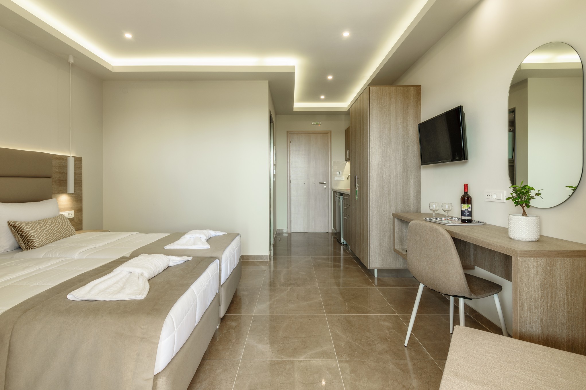 Remezzo Studios & Apartments