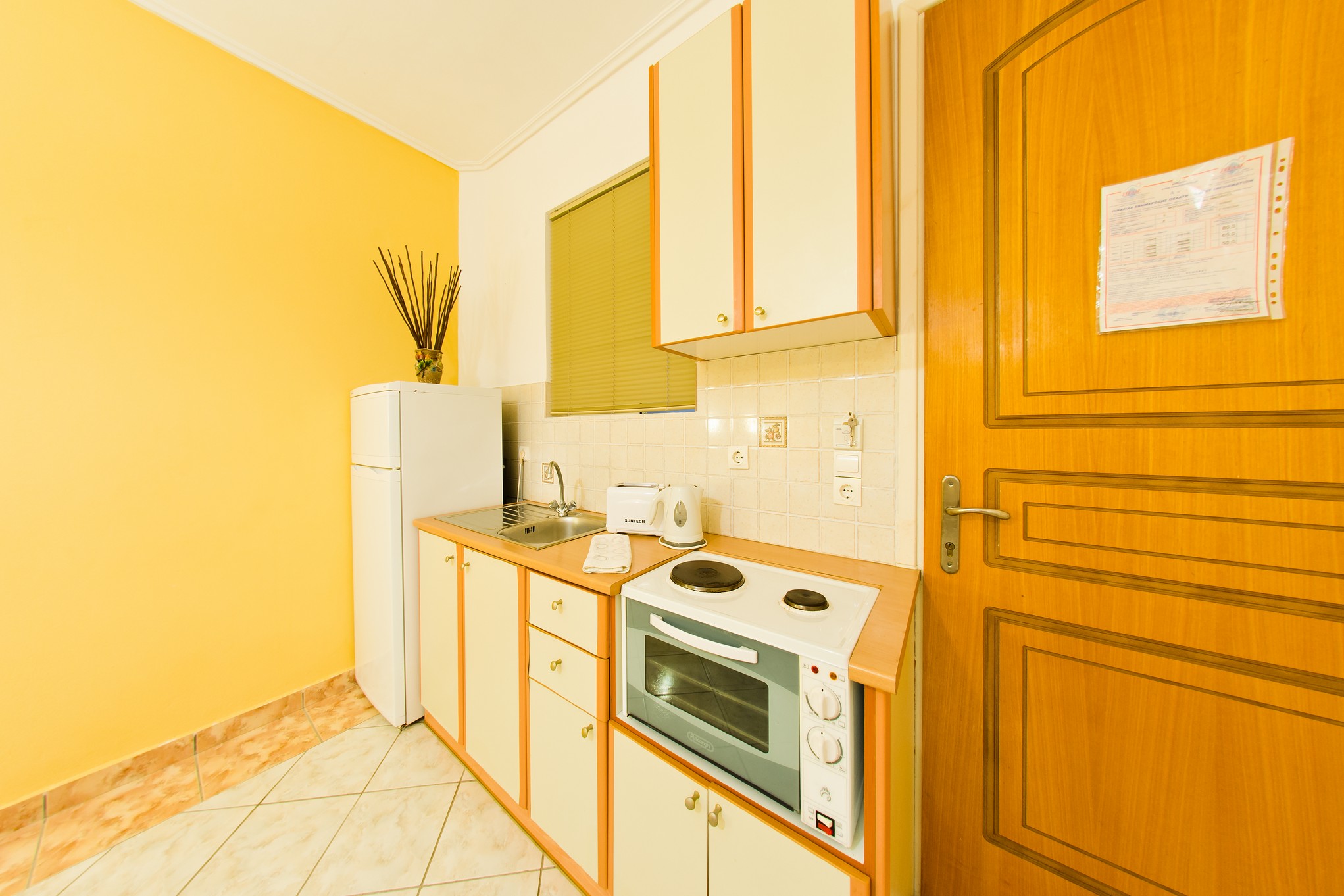 Remezzo Studios & Apartments