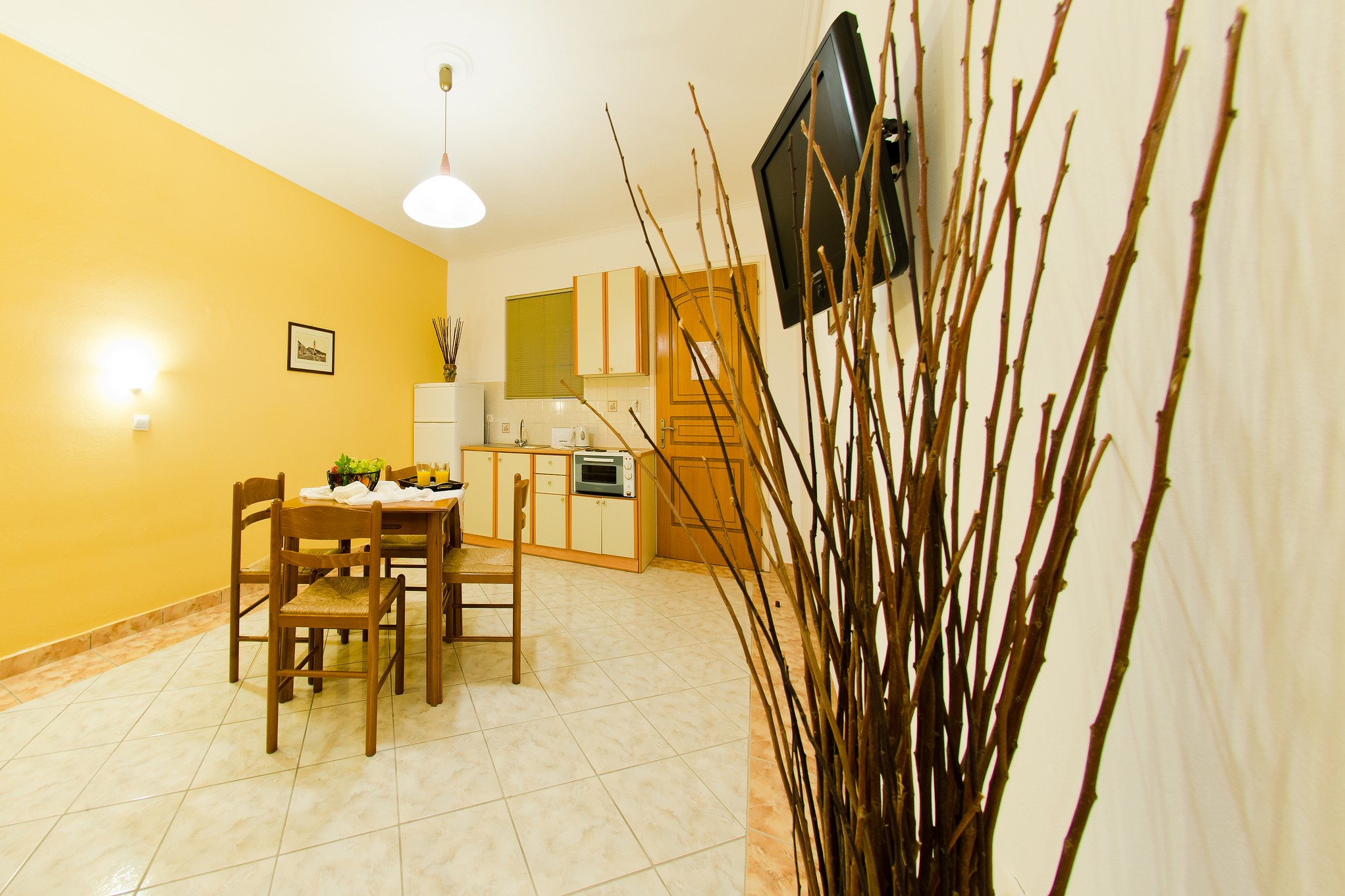 Remezzo Studios & Apartments