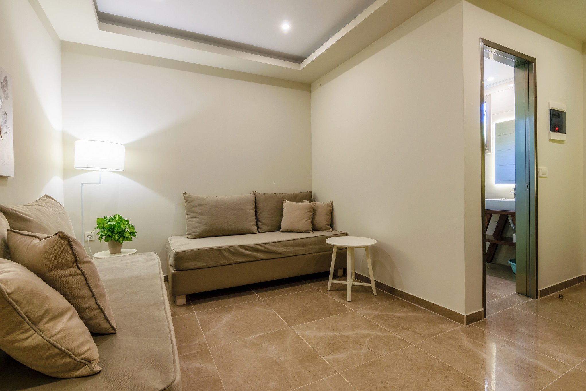 Remezzo Studios & Apartments