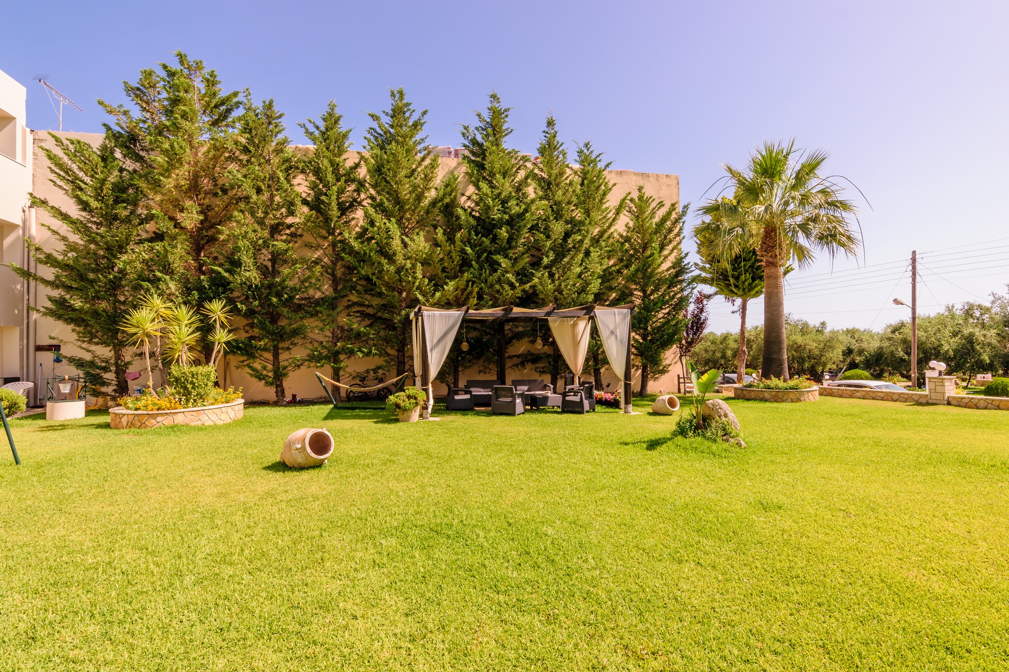 Remezzo Studios & Apartments