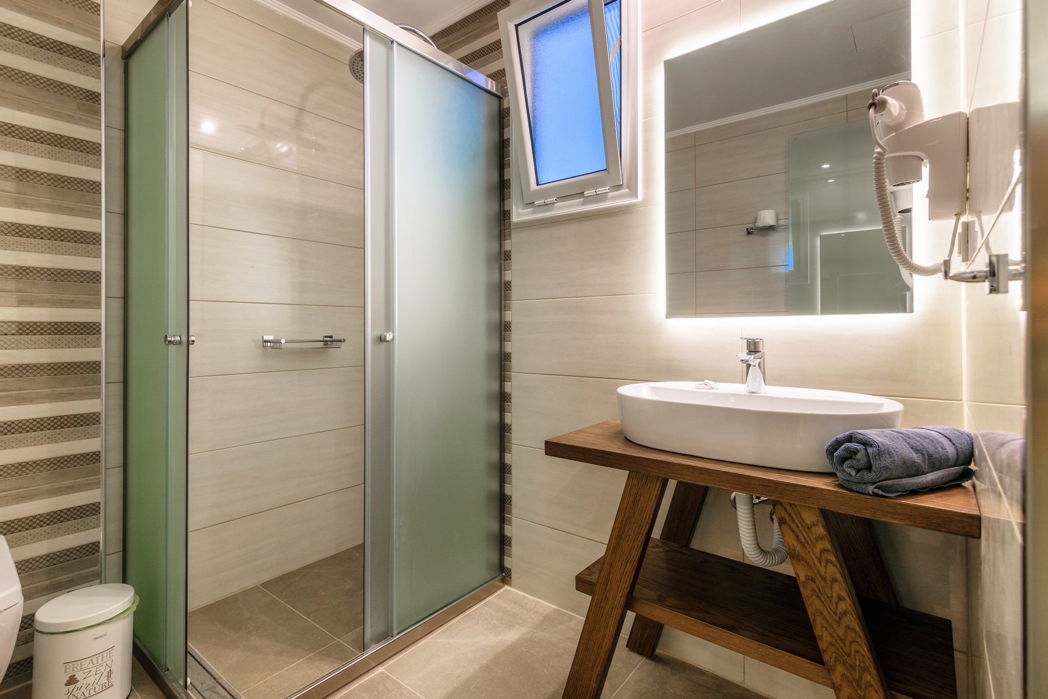 Remezzo Studios & Apartments