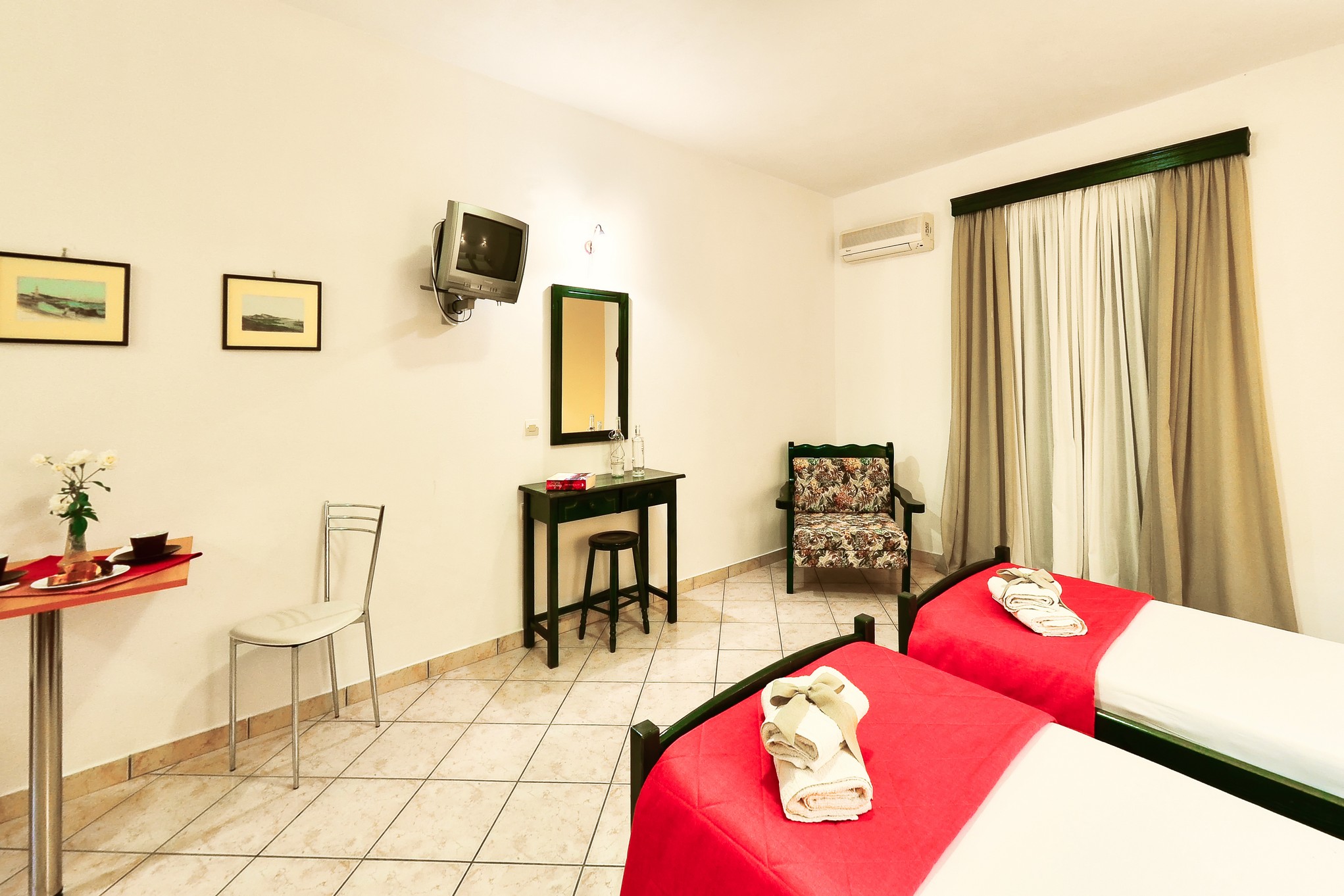 Remezzo Studios & Apartments