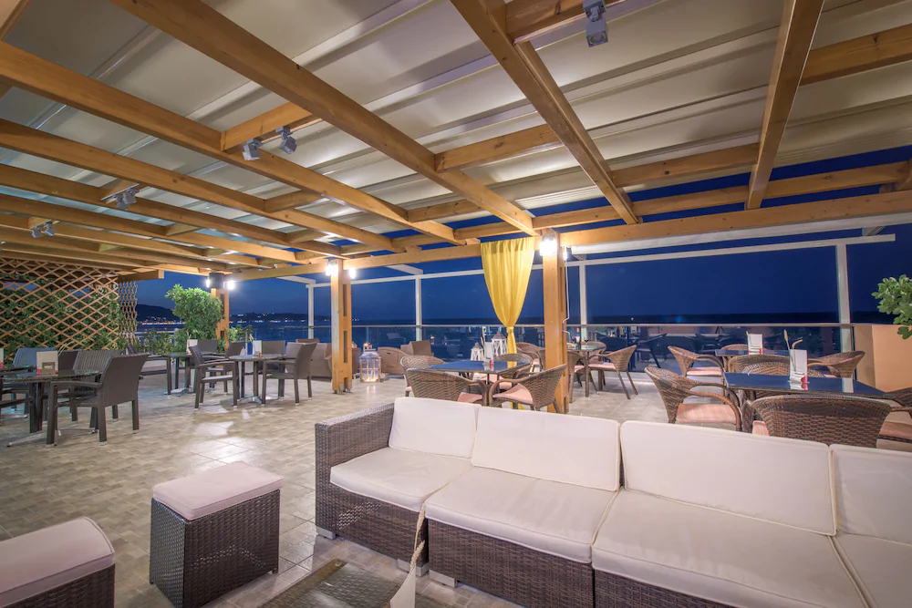 Anemona Beach Hotel