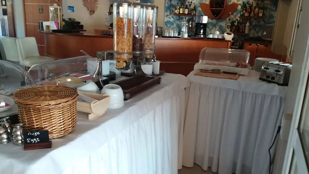 Anemona Beach Hotel
