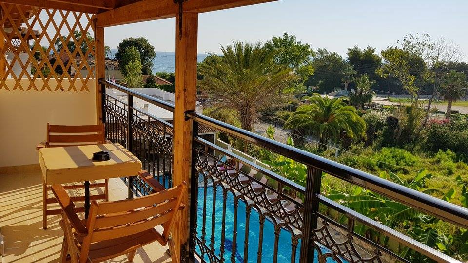 Iniohos Hotel