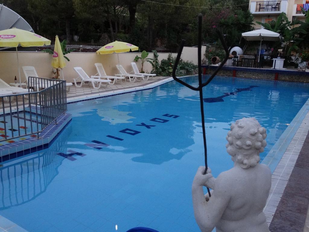 Iniohos Hotel