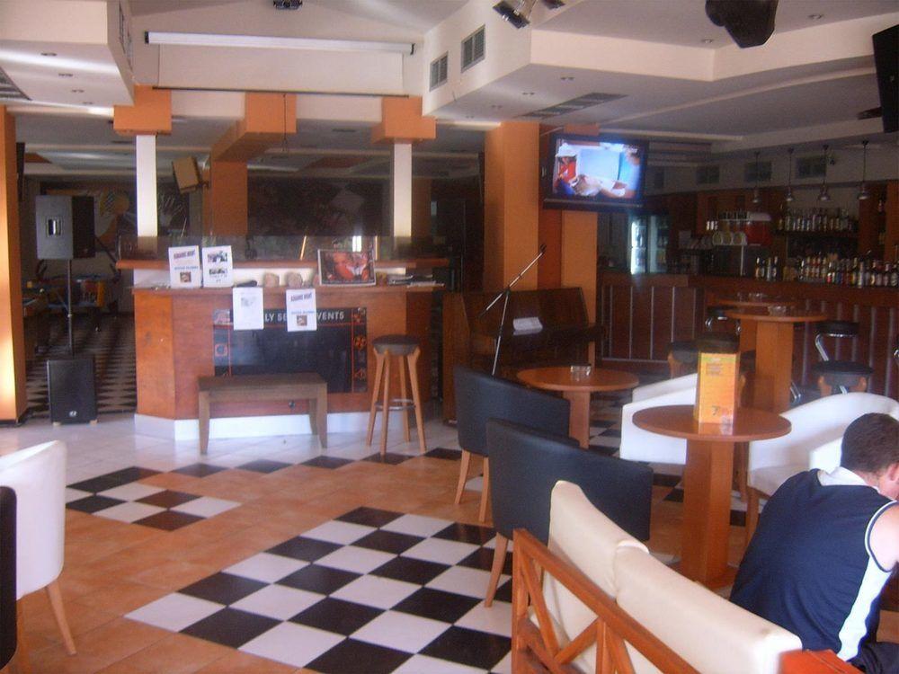 Iniohos Hotel