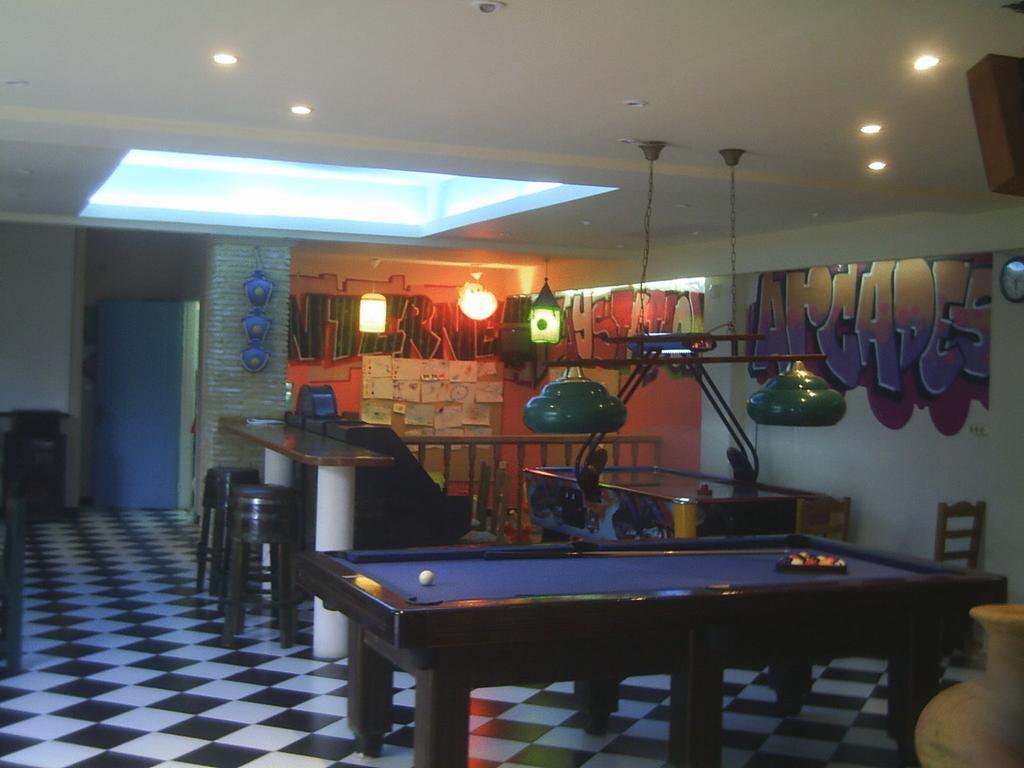 Iniohos Hotel