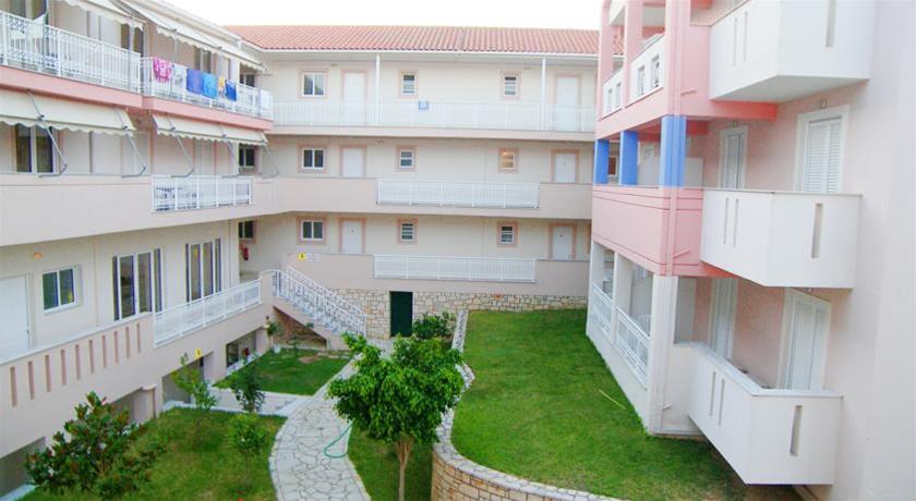 Boletsos Beach Holiday Resort