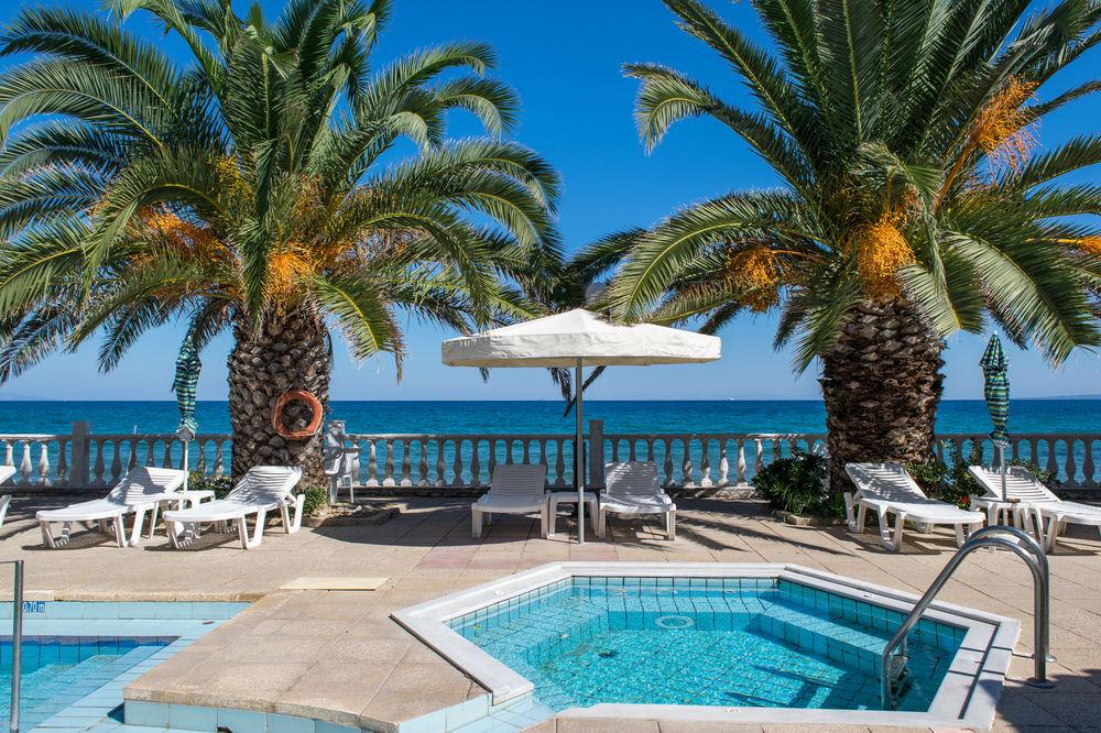 Chryssi Akti & Paradise Beach