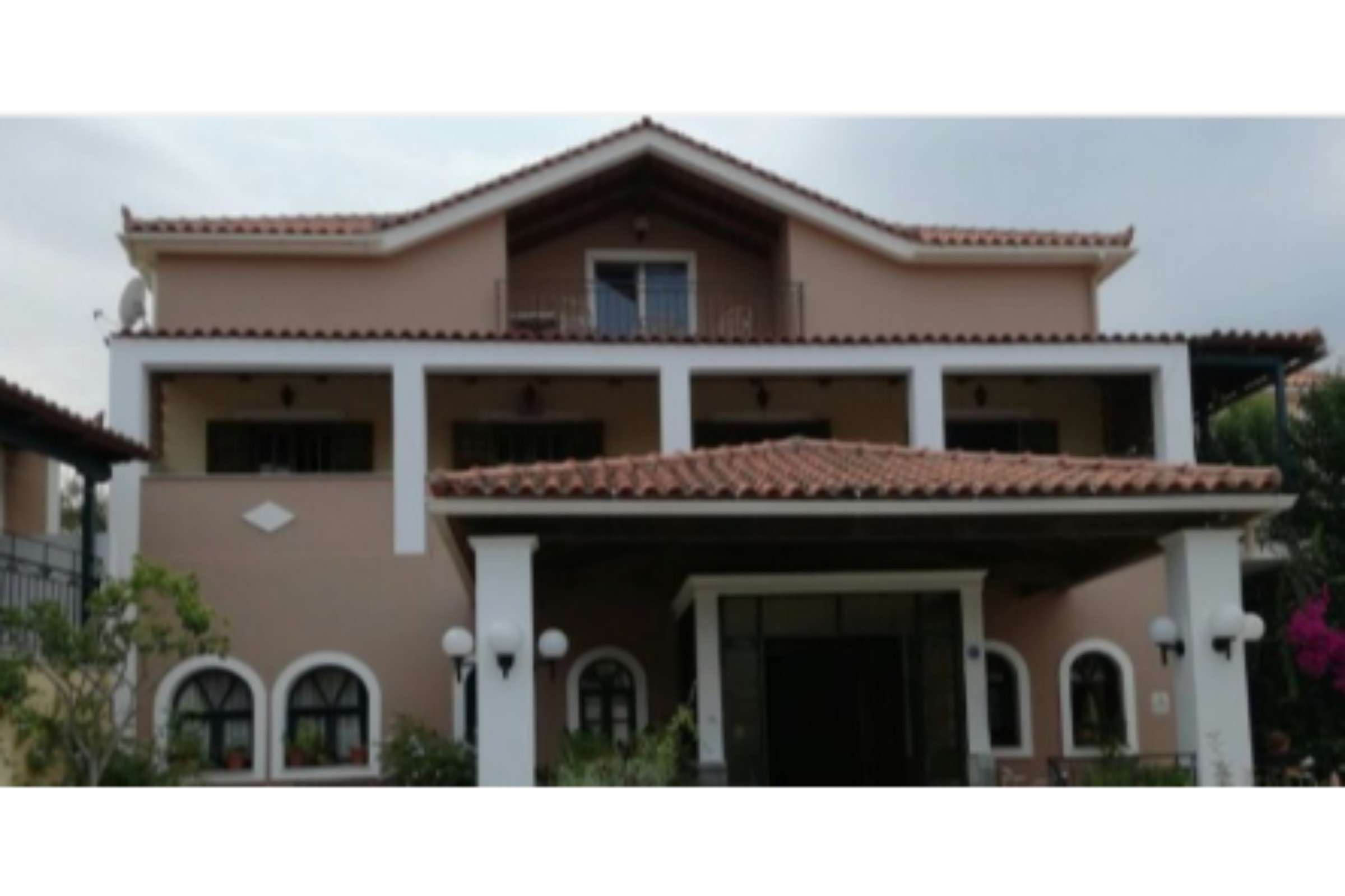 Krinas Aparthotel