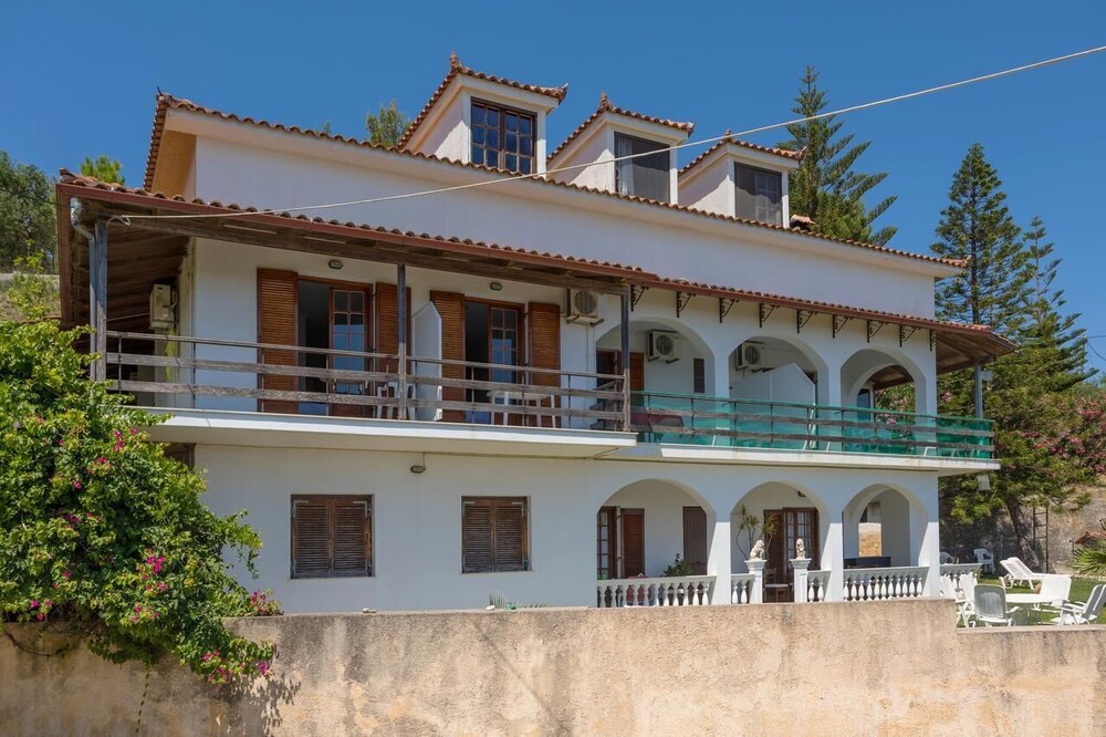 Vallia's Apartments
