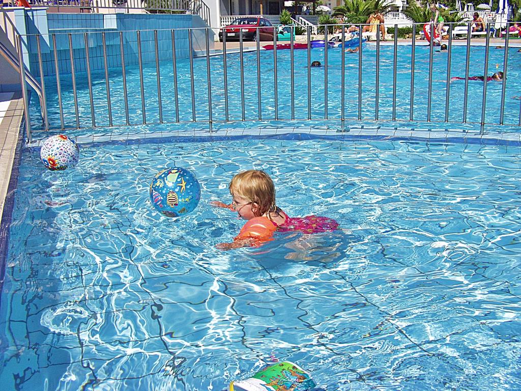 Xenos Kamara Beach Hotel