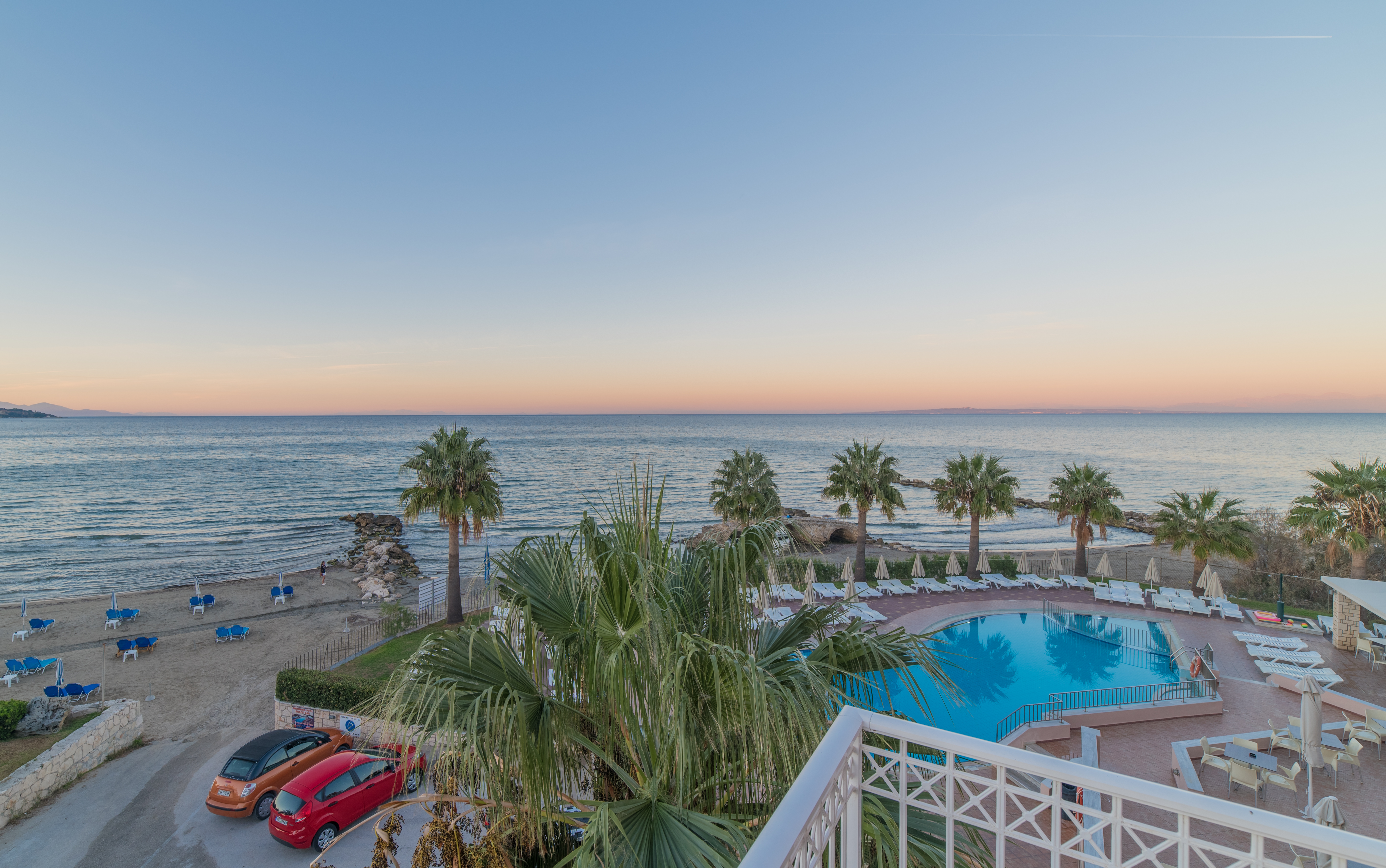 Xenos Kamara Beach Hotel