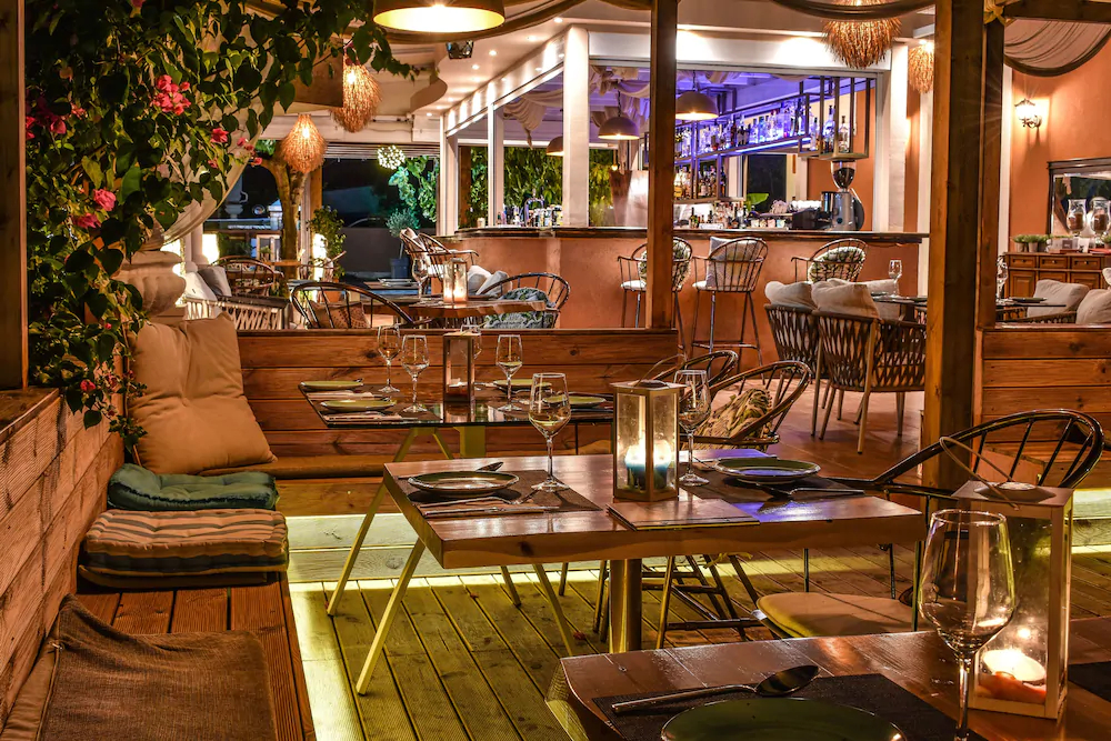 Aeolos Boutique Hotel & Suites