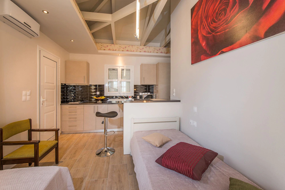 Aeolos Boutique Hotel & Suites