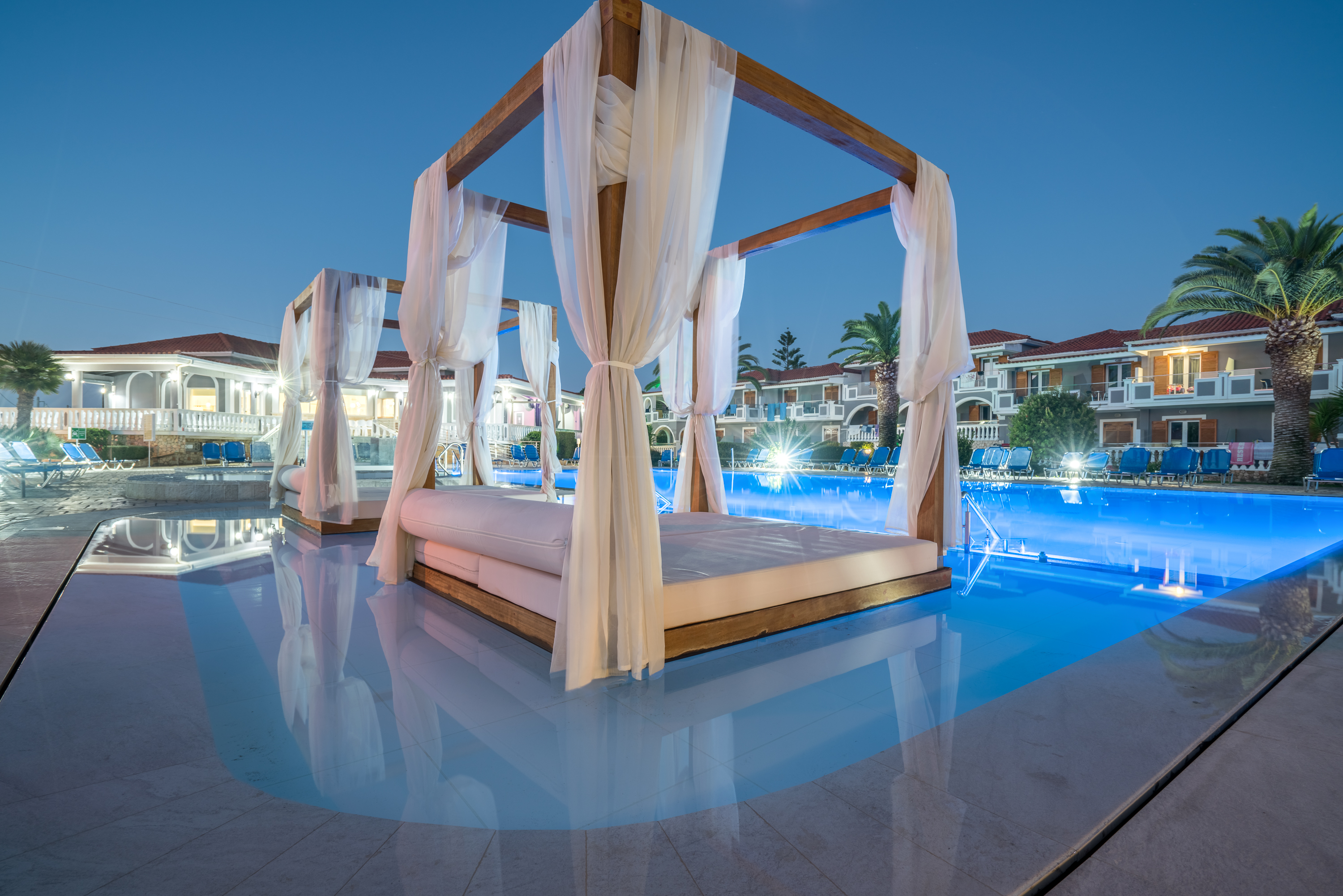 Golden Sun Hotel