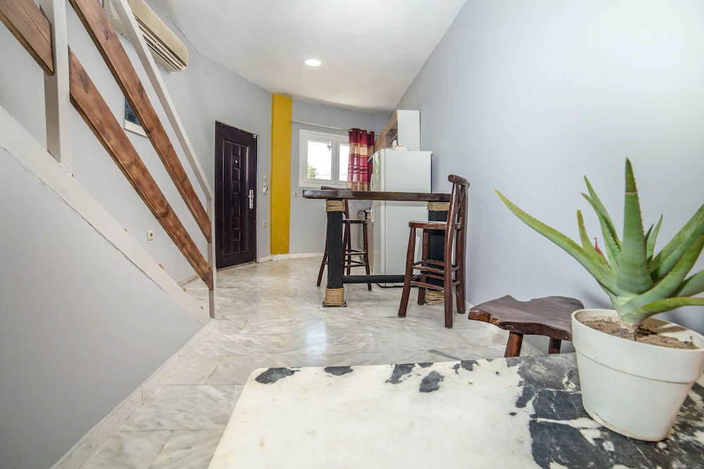 Kiritsis Stylish Apartment