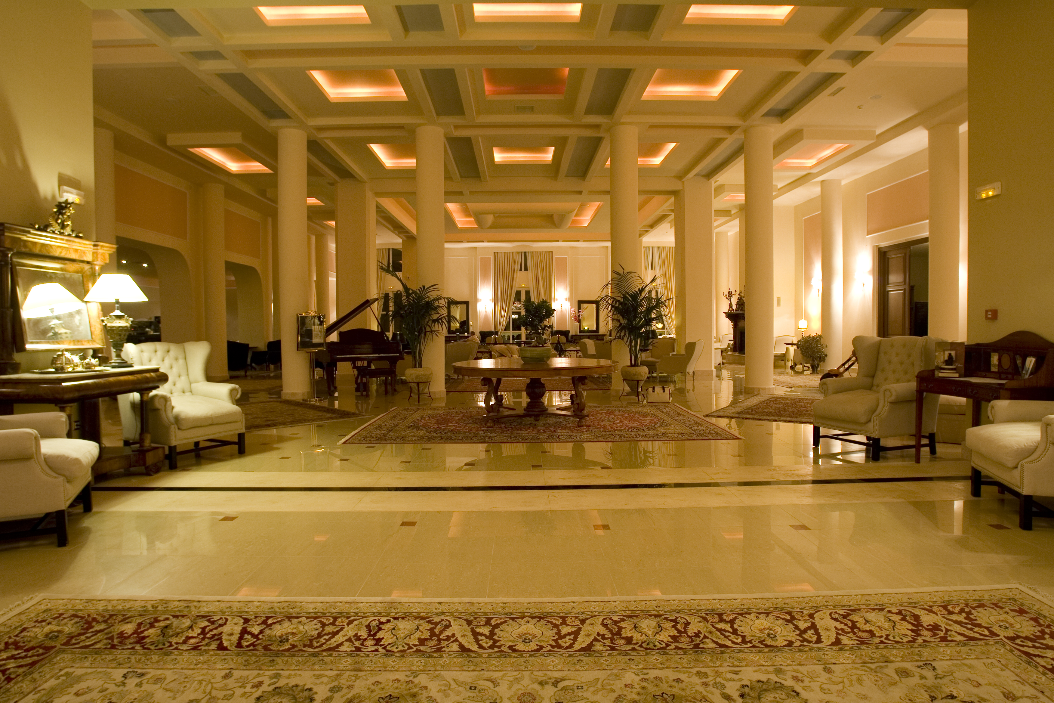 Comer Ionian Palace