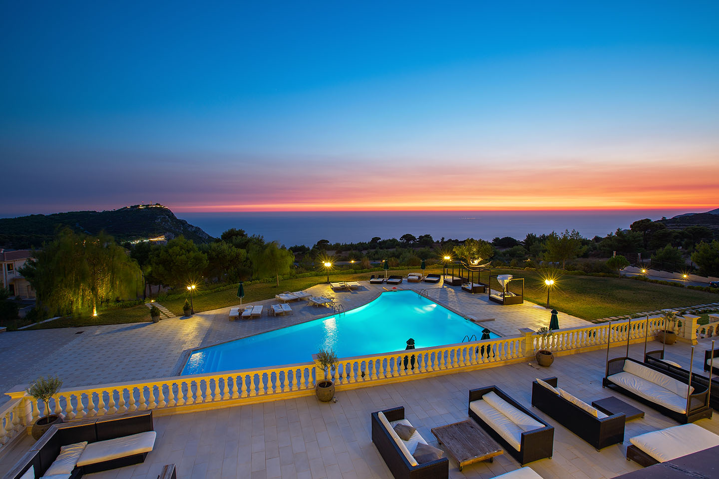 Comer Ionian Palace