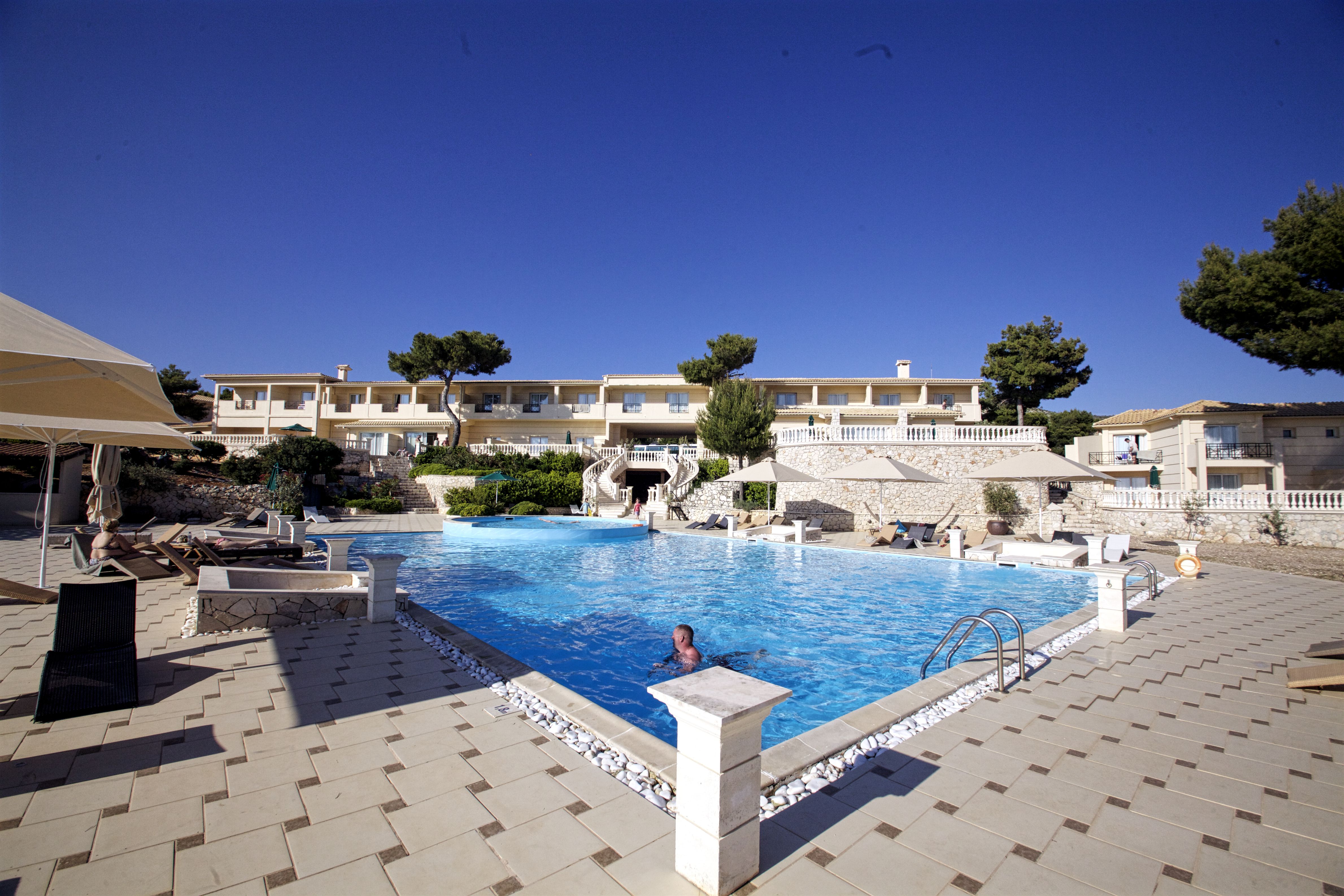 Comer Ionian Palace