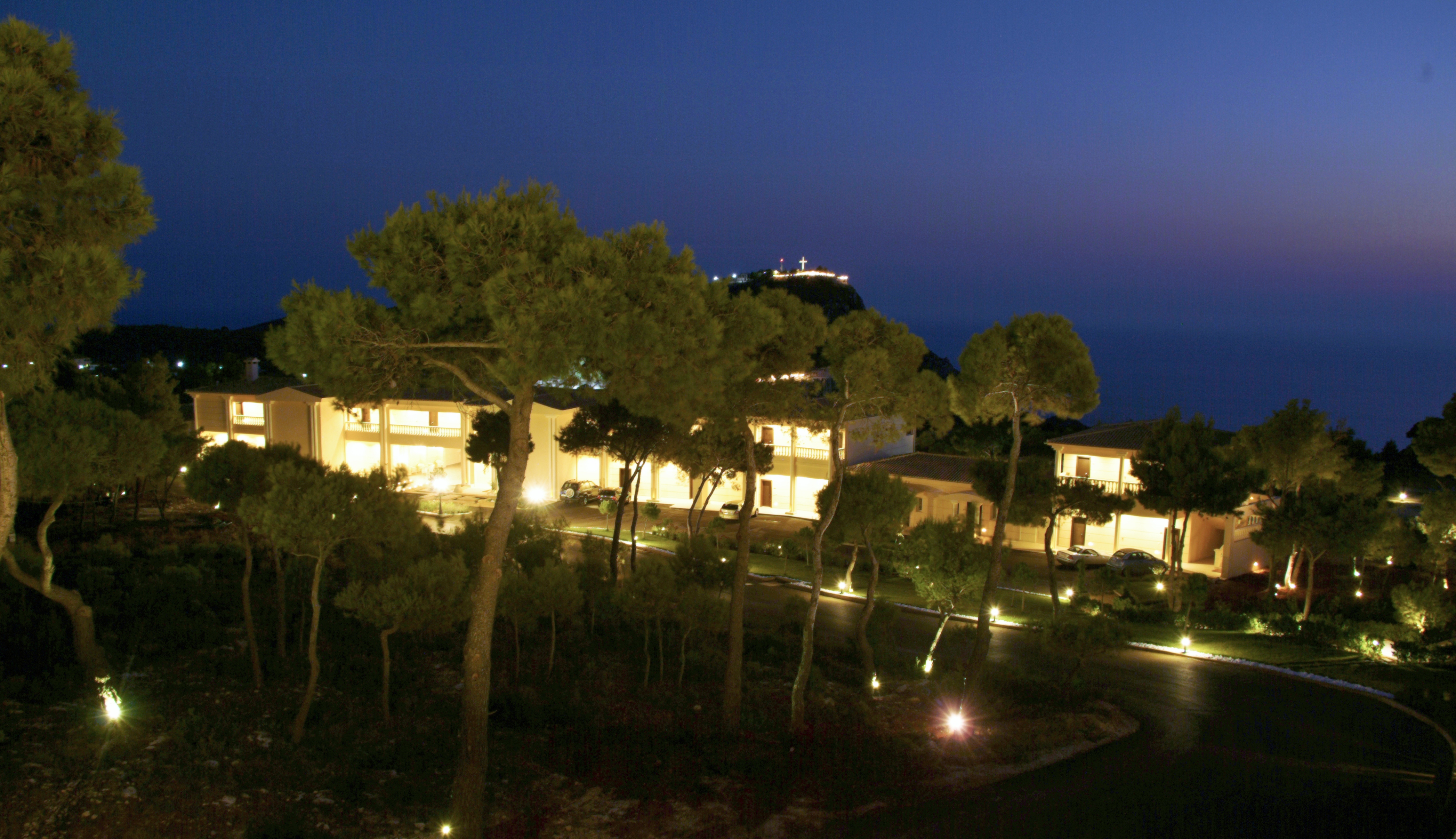 Comer Ionian Palace