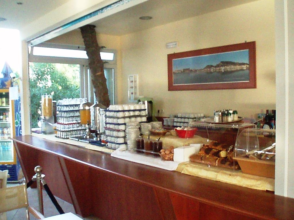 Denise Beach Hotel