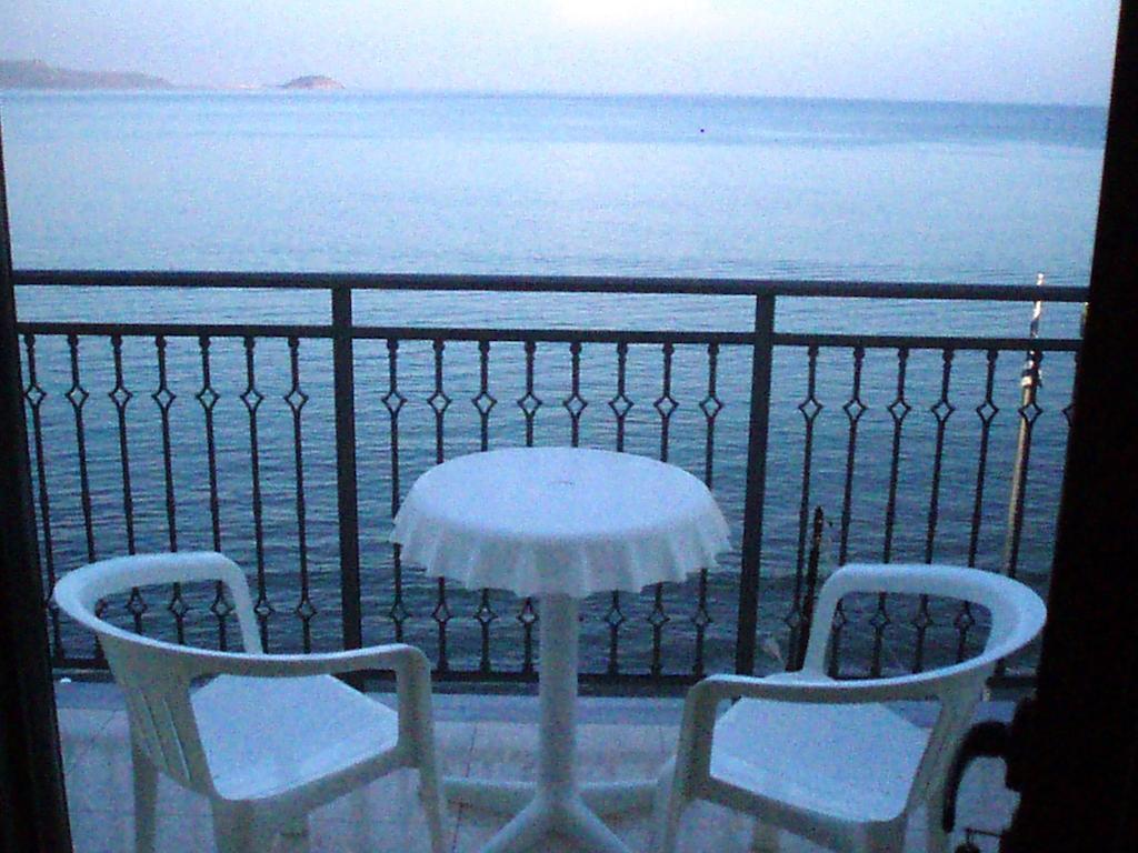 Denise Beach Hotel