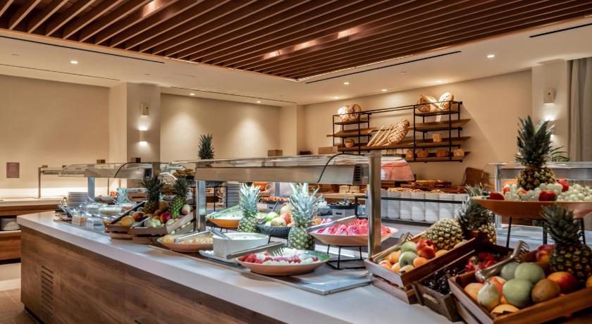 Domes Aulus Zante, Autograph Collection