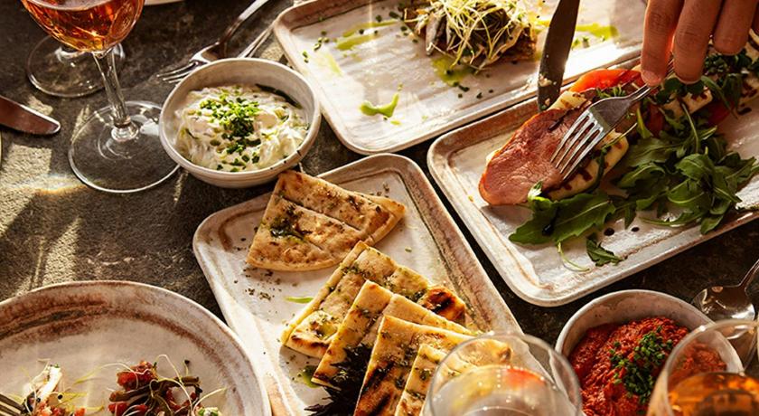 Domes Aulus Zante, Autograph Collection