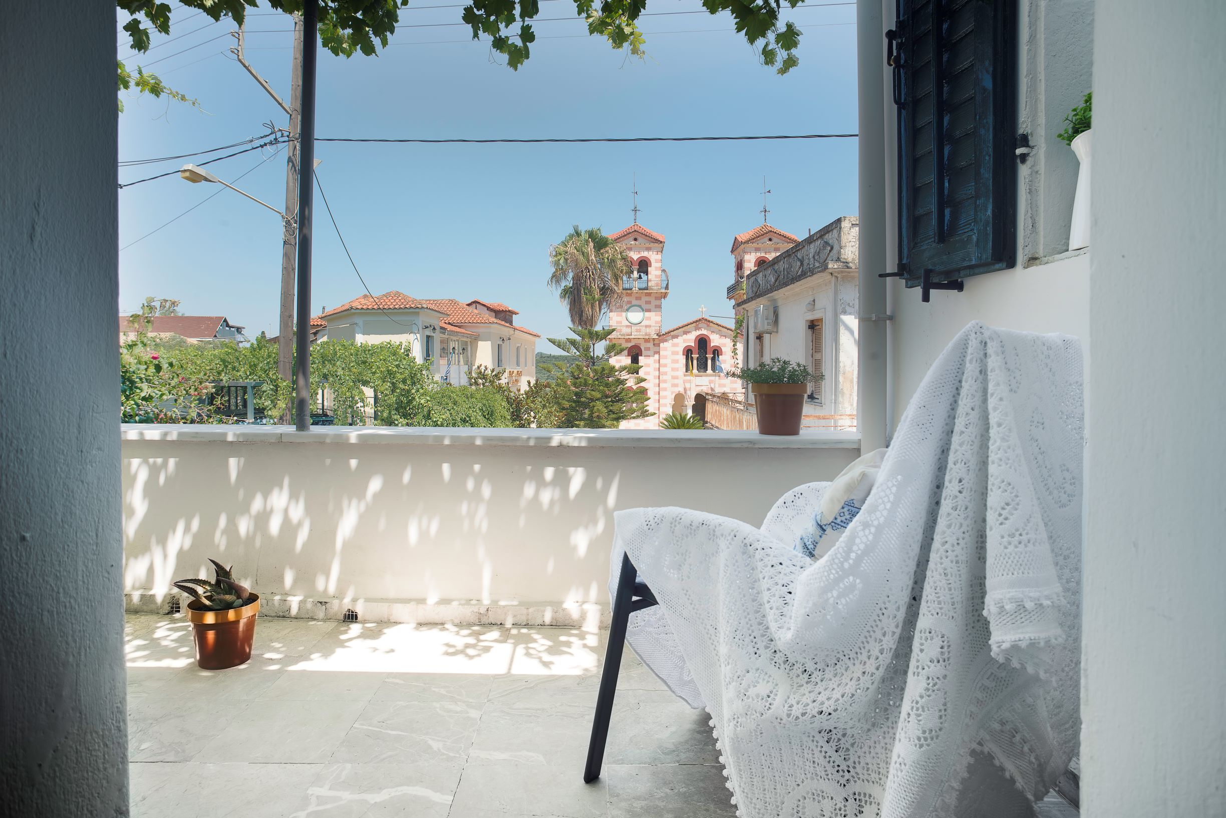 House 1910 by Zante Plaza