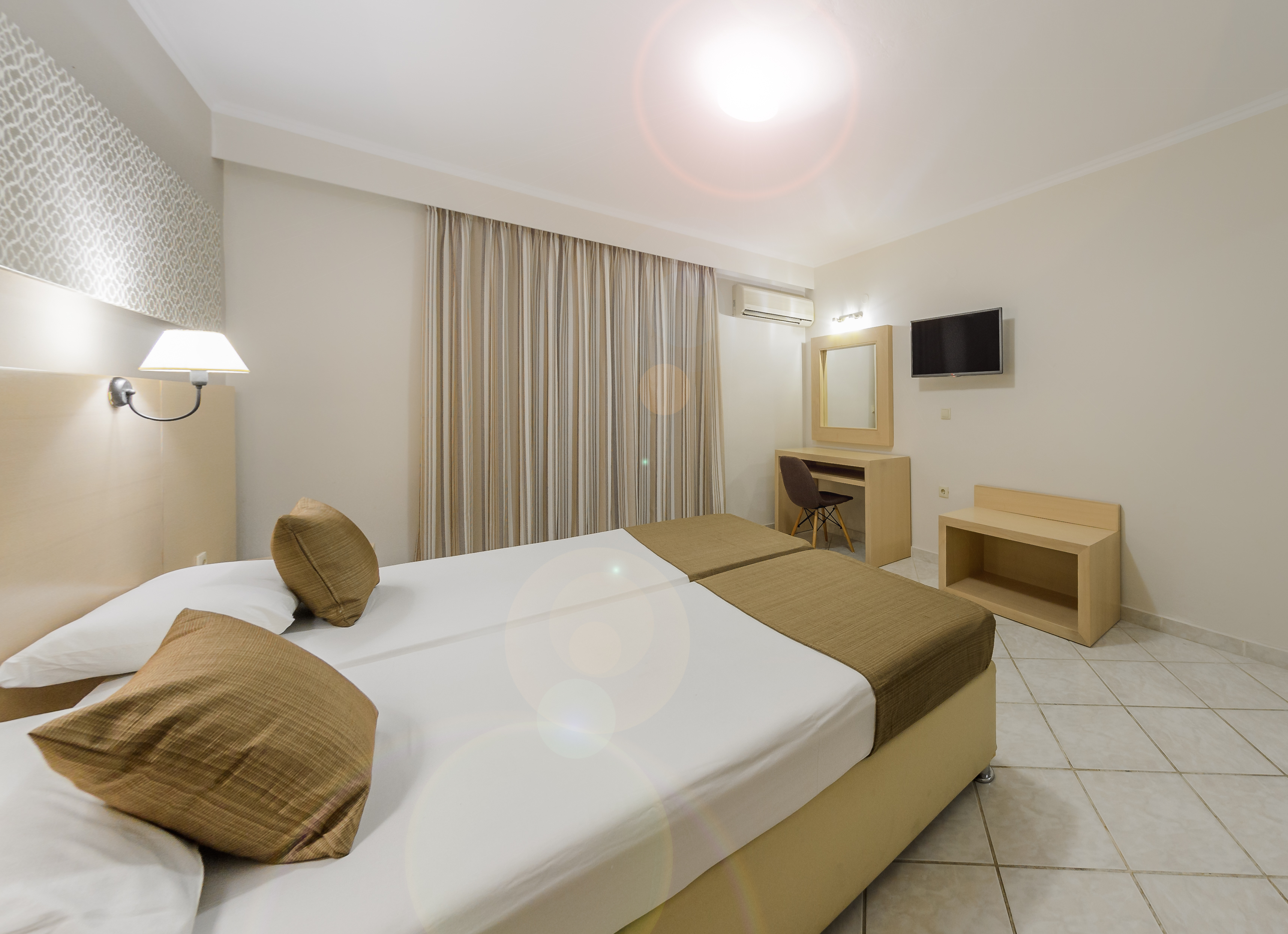 Karras Hotel
