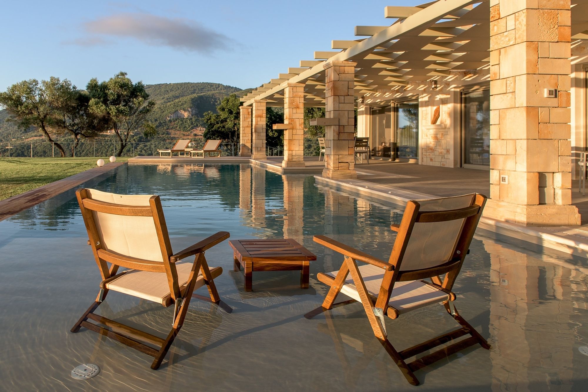 Artina Luxury Villa