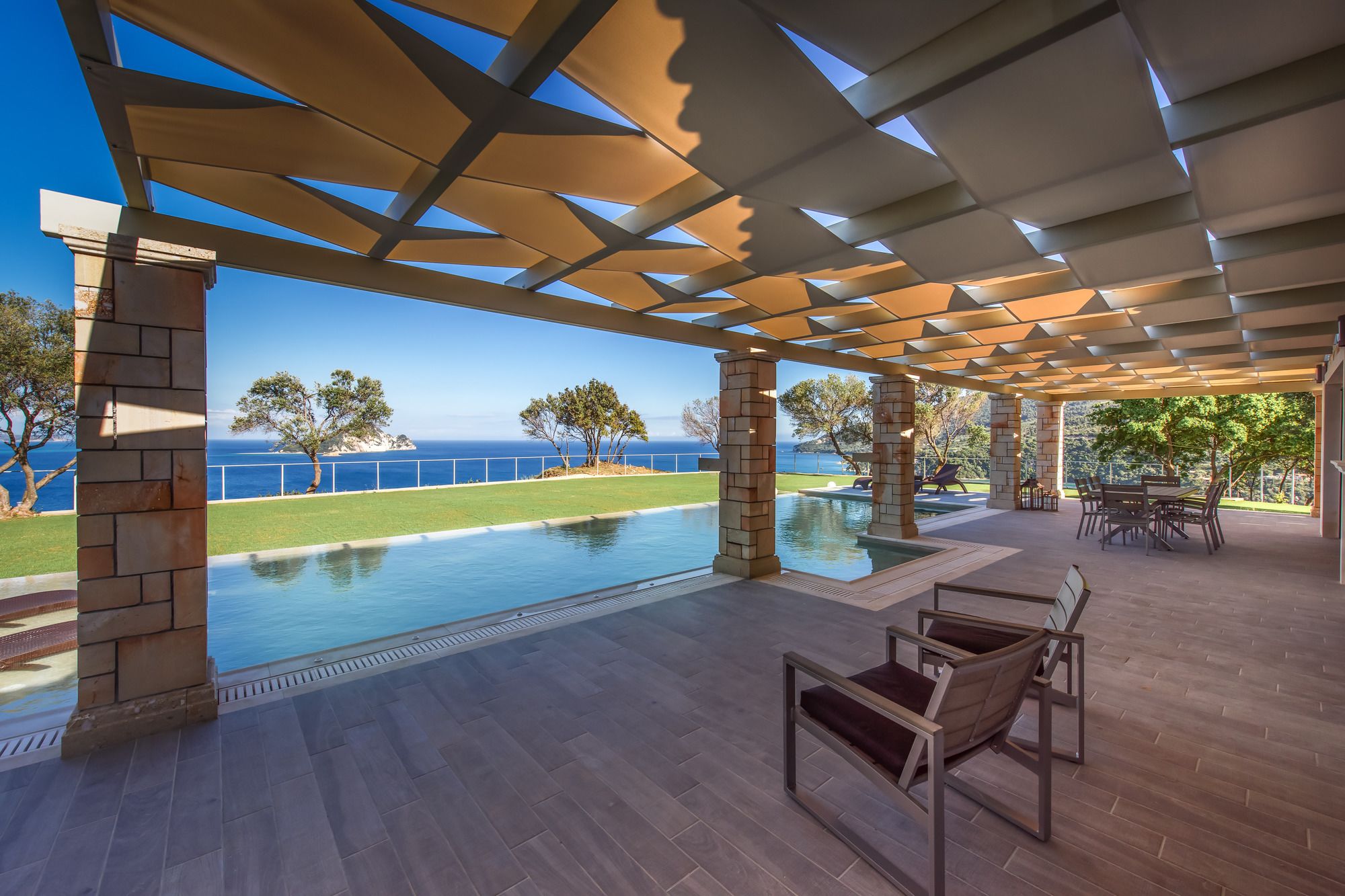 Artina Luxury Villa